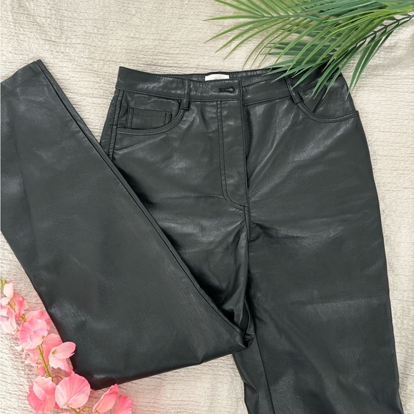 Sold - Picture 2 of 5